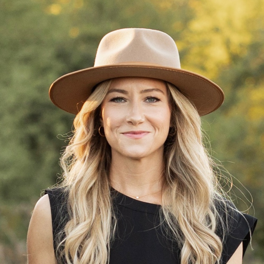 Meet your Posher, Jessica